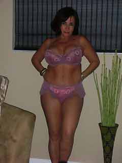 girl in Patchogue free contact